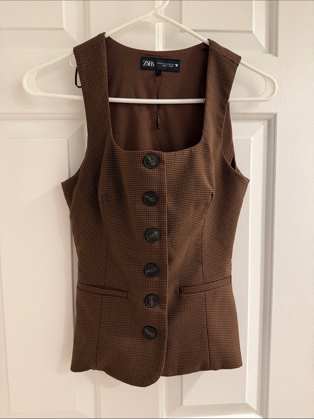 Zara Brown Houndstooth Sleeveless Button-Front waistcoat
